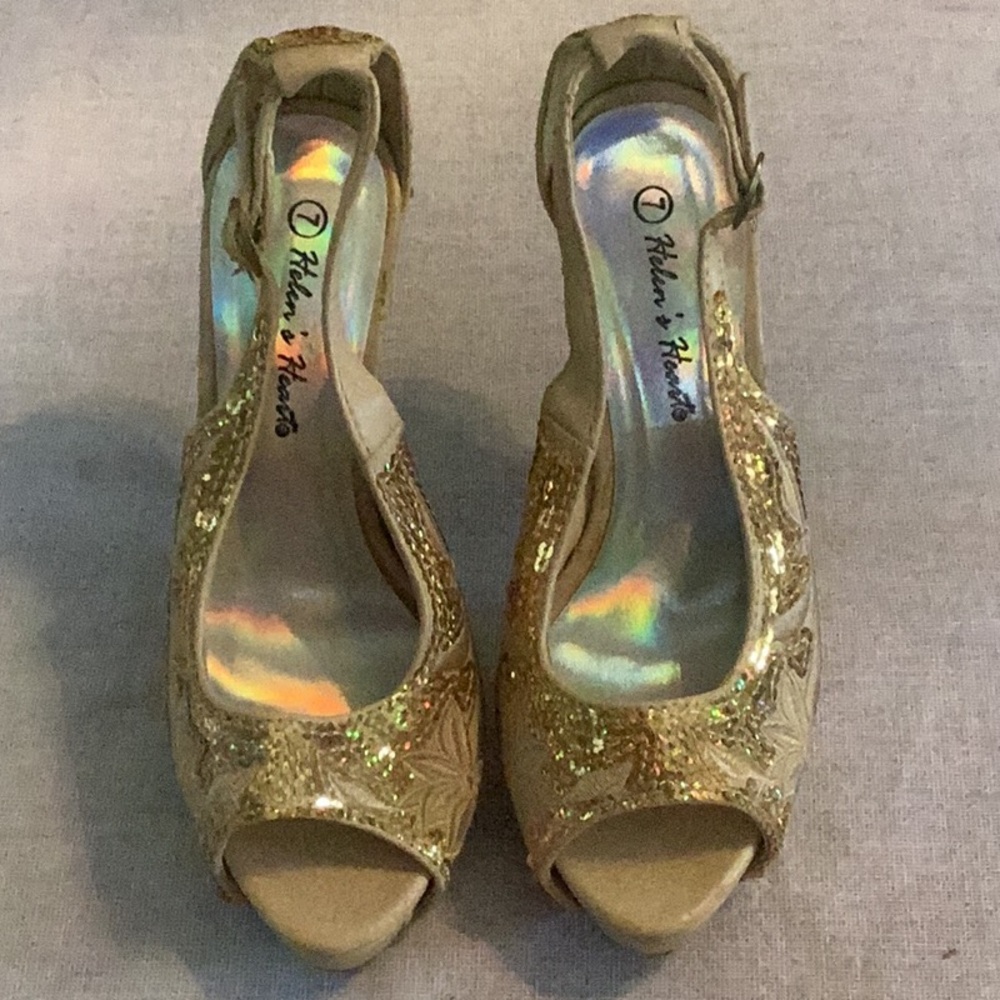 NWT Helen’s Heart shoes
